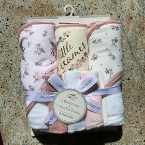 Brand New 6-Piece Bath Set